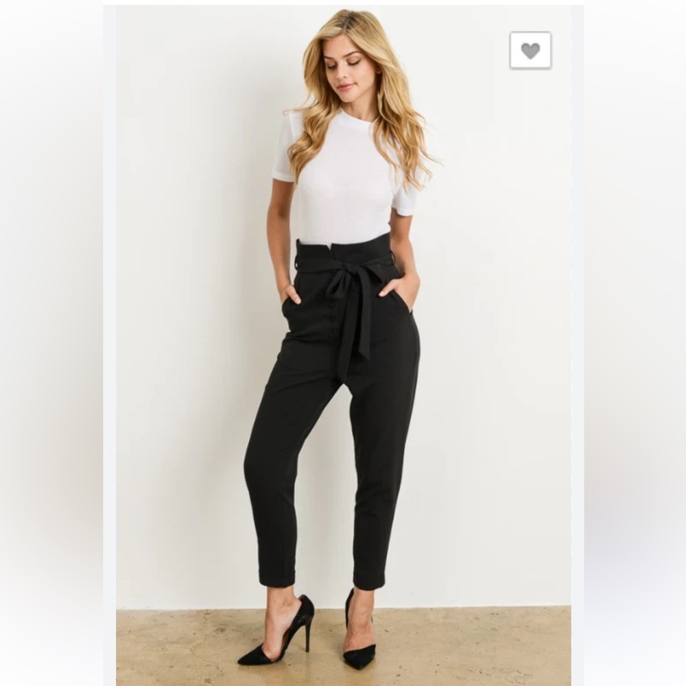 H&M High-waisted paper pants with pockets size 10